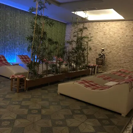 Another World Luxury Apartmán