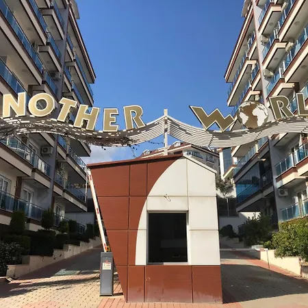 Another World Luxury Apartmán *